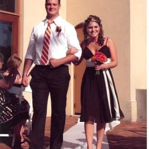 Bari Jay Ladies Brown & Cream Deep V-Neck Knee Length Formal Dress - Size 6 - Picture 4 of 9